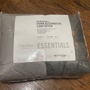 Martha Stewart down alternative comforter